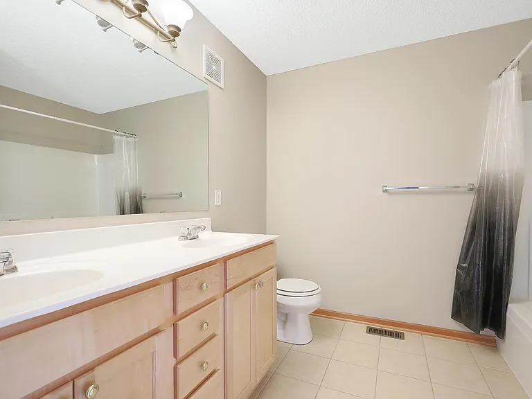 15564 Lilac Dr — Photo 22