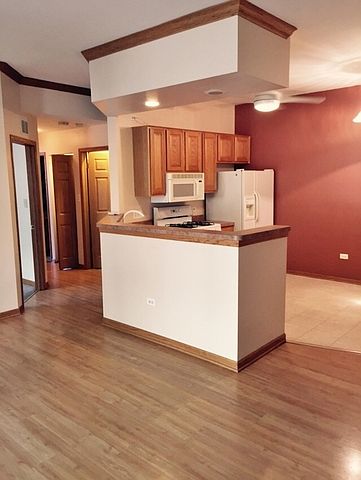 1st image of 5417 S Melvina Ave APT 101
