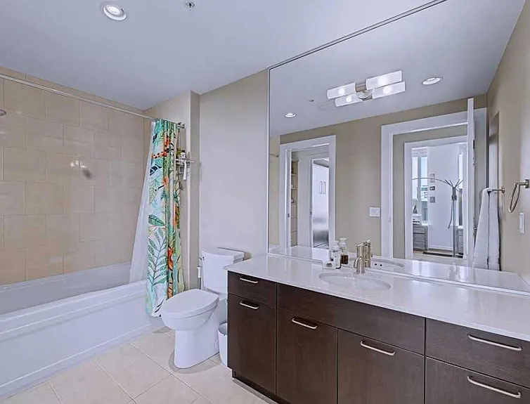 433 11th Ave SE #1006 — Photo 16
