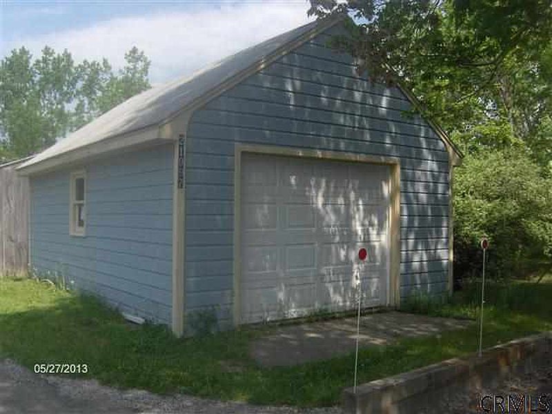 3rd image of 21997 N NY 22