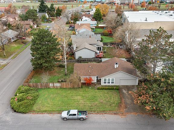 2nd image of 14206 SE 7th St