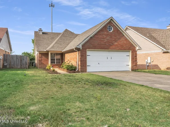 1748 Thomas St, Horn Lake, MS 38637