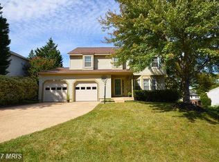 1917 E Beech Rd, Sterling, VA 20164