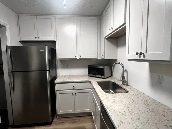 1808 State St APT 106, Nashville, TN 37203