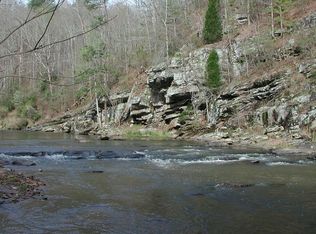 11 Waters Edge Trl, Talking Rock, GA 30175