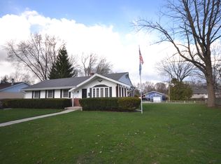 5790 N Milwaukee River Pkwy, Glendale, WI 53209