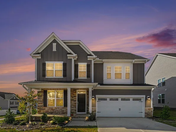 1548 Goldfinch Perch Ln, Knightdale, NC 27545