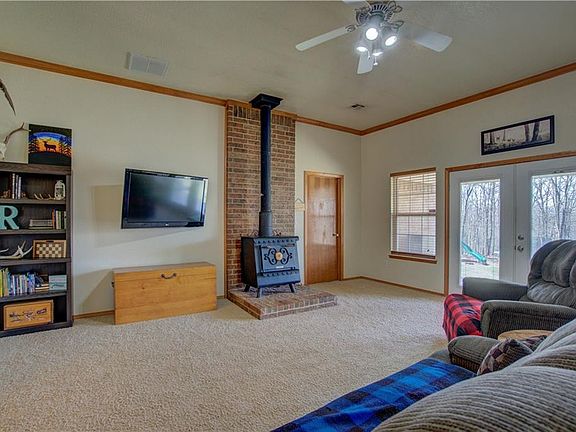 3rd image of 23576 Pink Ln