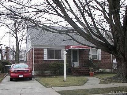 2nd image of 32 Circle Dr
