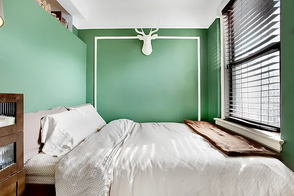 Sold by Sotheby's International Realty | media 4
