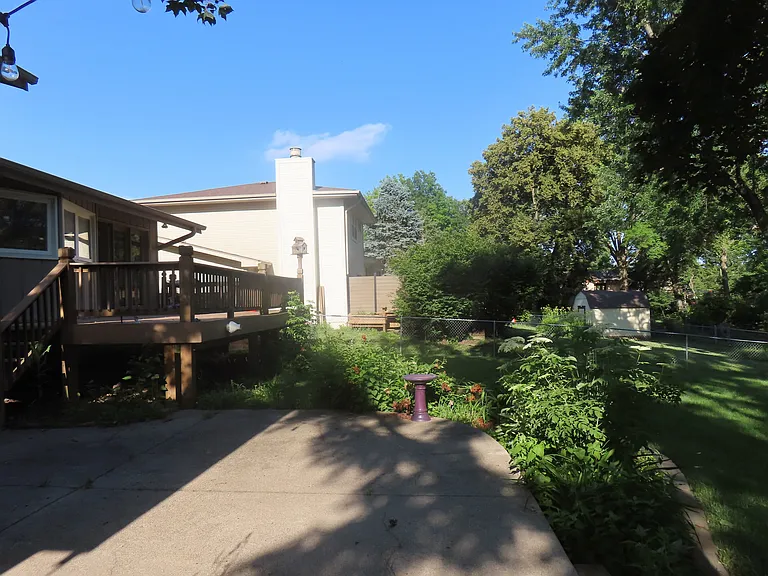 16123 Spring St — Photo 4