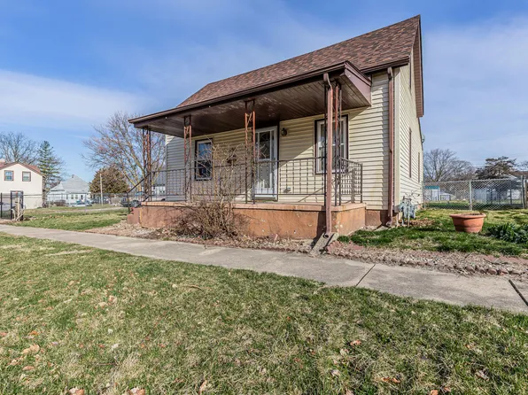 306 E Church St, Champaign, IL 61820