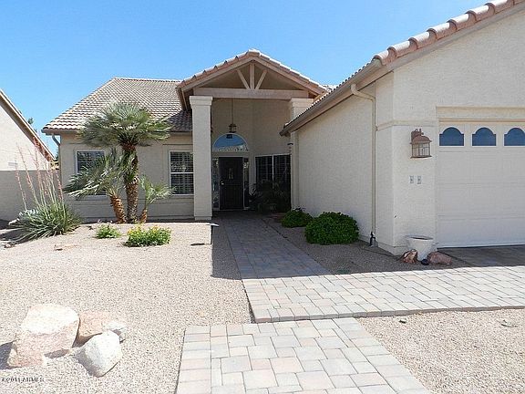 3rd image of 11119 E Bellflower Ct