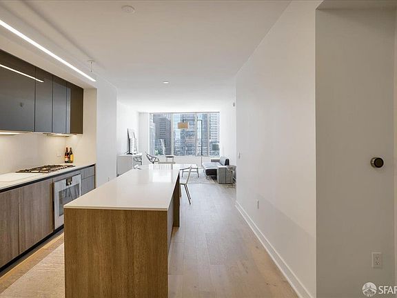 3rd image of 201 Folsom St APT 17B