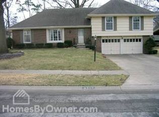6517 W 100th Ter, Overland Park, KS 66212