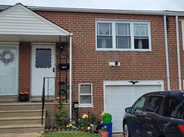 11920 Alberta Dr, Philadelphia, PA 19154
