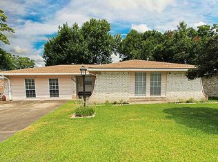 6342 Oaknut Dr, Houston, TX 77088