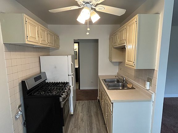 3rd image of 710 Court Of Birch APT 2