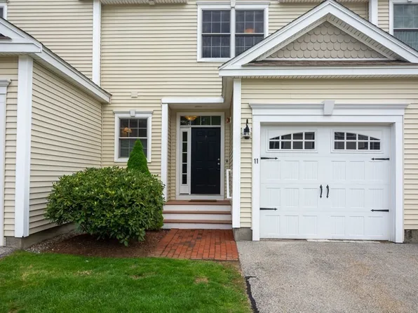 11 Autumn Ln #11, Northborough, MA 01532