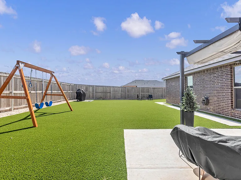 2512 Blazing Saddle Blvd — Photo 23