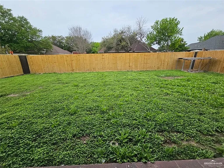 2609 May Ave — Photo 18