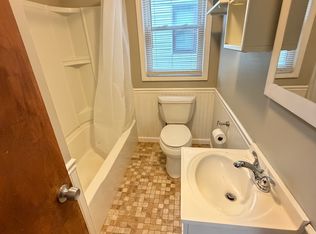 17 Crescent St #1, West Hartford, CT 06119