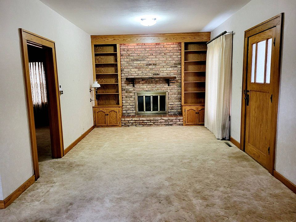 210 N Center St, Flandreau, SD 57028 MLS 11211210 Zillow