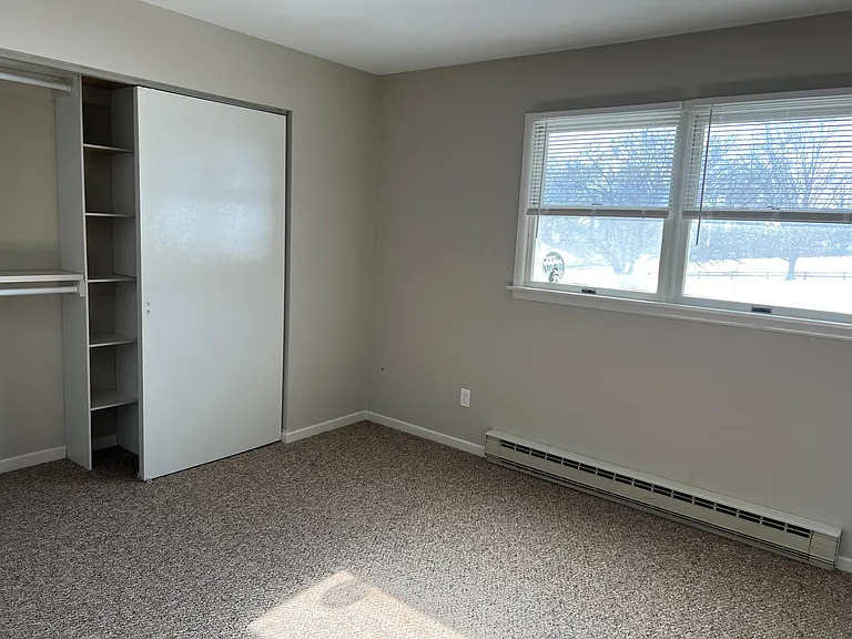 452 Union St — Photo 7