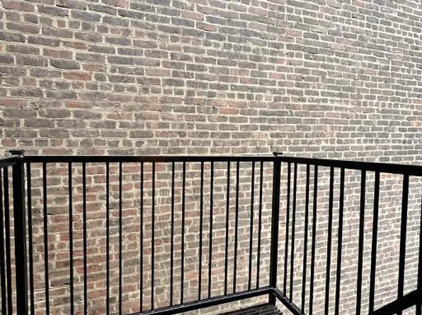 522 Eastern Parkway image 6 of 8