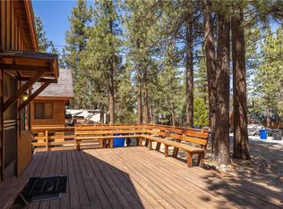 236 Pine Ln, Sugarloaf, CA 92386