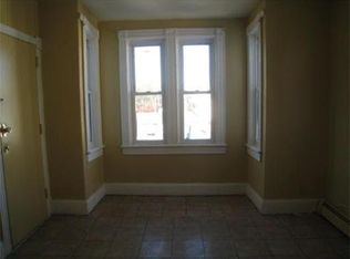 9 Magdalene St APT 1, Providence, RI 02909