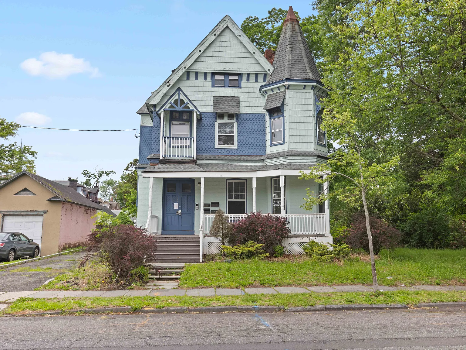 307 Franklin Place — Photo 2