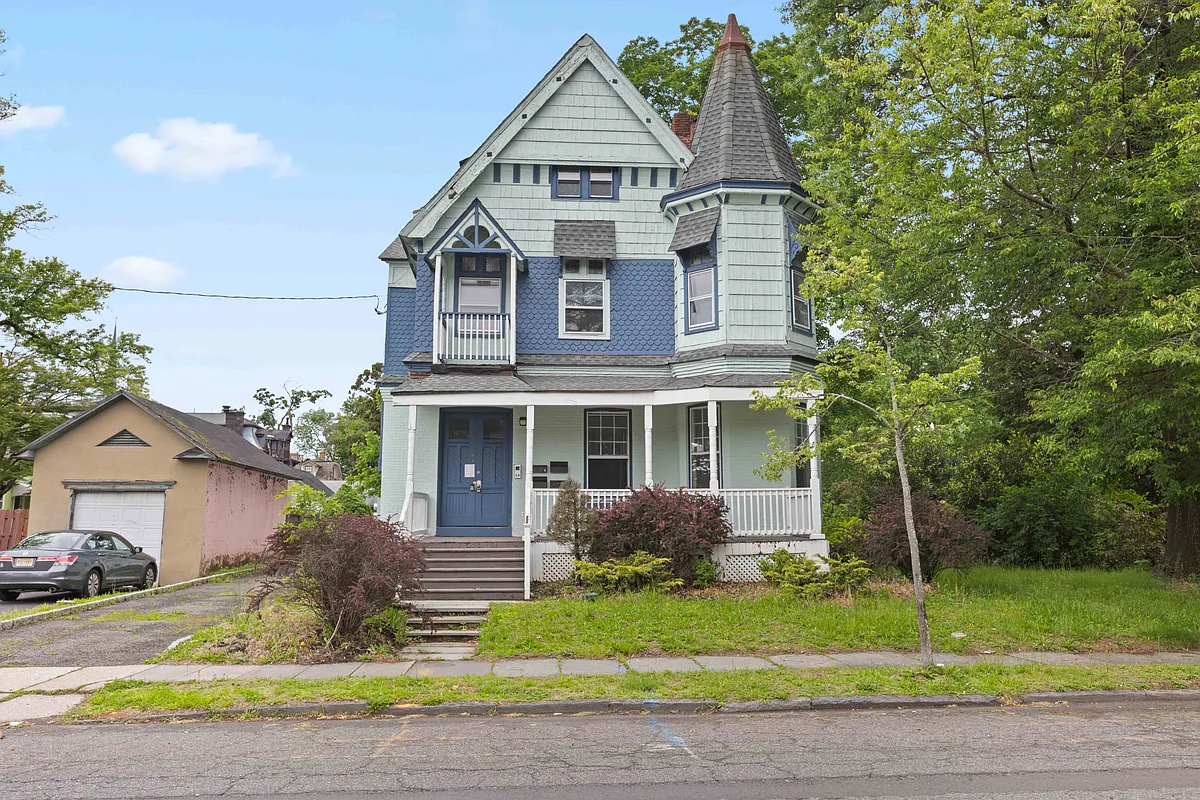 Building Photo - 307 Franklin Pl