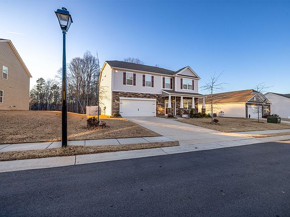 667 Saddlebred ln-4_01222025