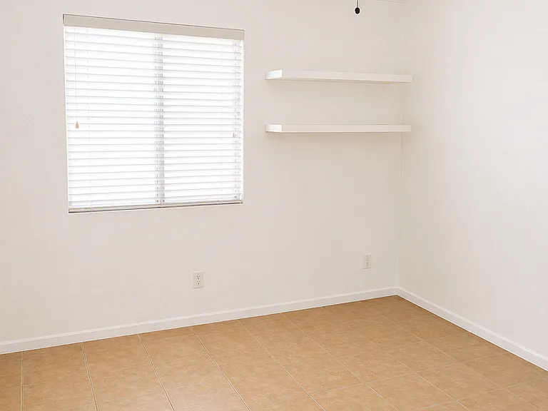 10917 W Minnezona Ave — Photo 9