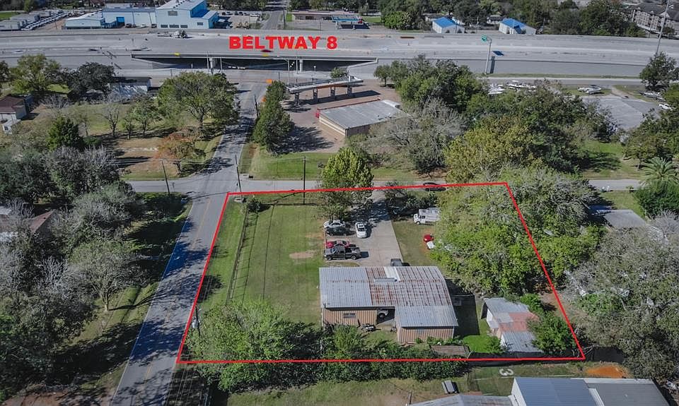 1st image of 2439 Oleander Dr