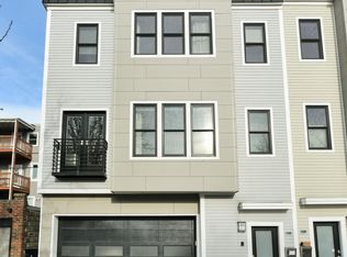 166 Gold St, Boston, MA 02127
