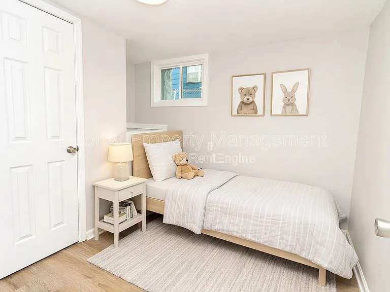 1714 Portland St #C — Photo 4