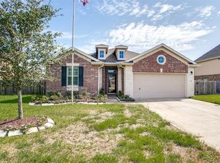 9714 Wincrest Dr, Mont Belvieu, TX 77523
