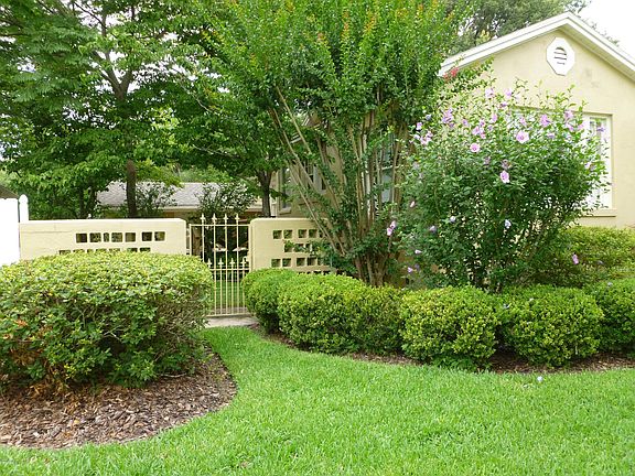3rd image of 1768 Oleander Pl