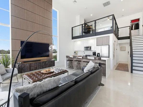 410 NE 36th Street #9, Oakland Park, FL 33334