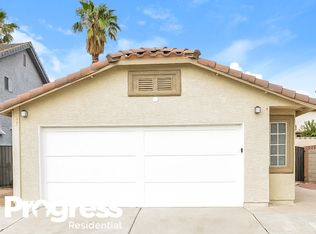 917 Vantage Point Rd, Las Vegas, NV 89128