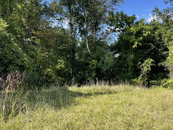 118A High St, Oak Hill, WV 25901