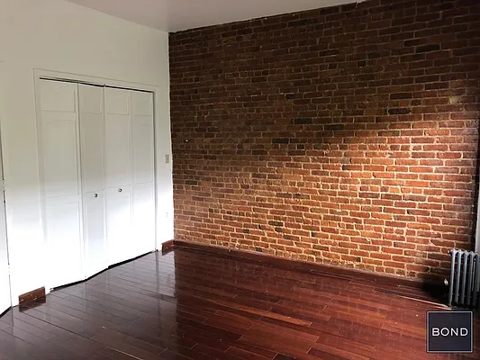 Rented by Bond New York | media 6