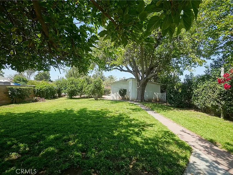 3750 Taft St — Photo 12