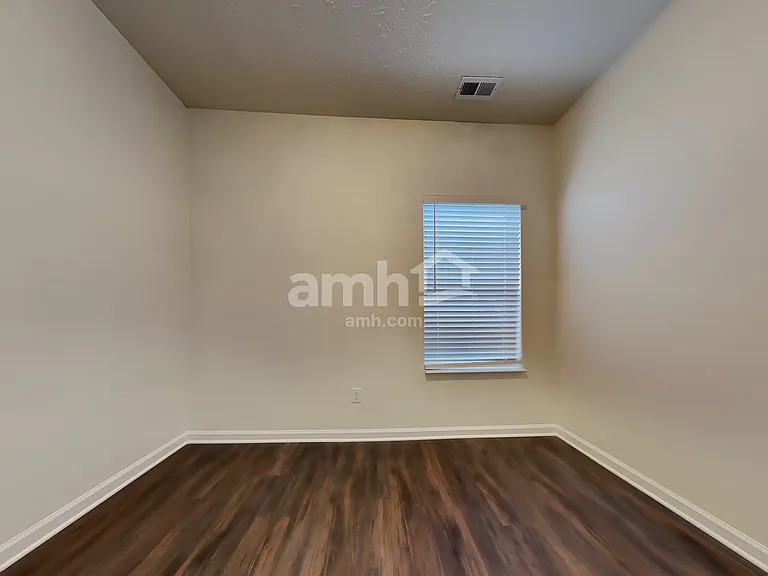 1268 W Crystal Dr — Photo 18