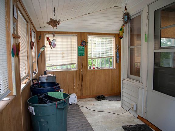 3rd image of 163 Water Street