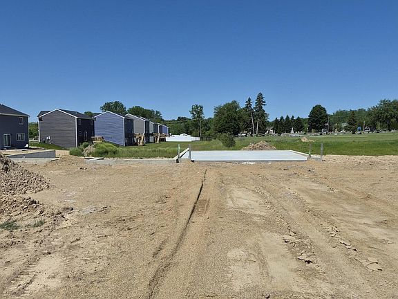 2nd image of 7097 Pileated Dr
