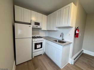 22 S Mountain Ave FLOOR 2, Cedar Grove, NJ 07009