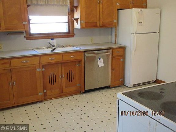 4th image of 618 7th St SW